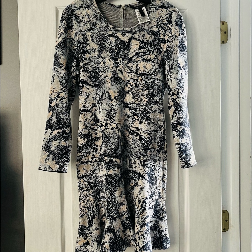 BCBGMaxAzria Monochrome Abstract Long Sleeve Dress